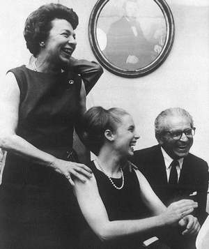 Lee Wurlitzer, her daughter, Marianne, and Sacconi. Photo: Hans Nebel